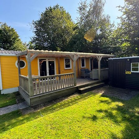 Ruime 5-Persoons Chalet Aan Het Bergumermeer Suameer 外观 照片