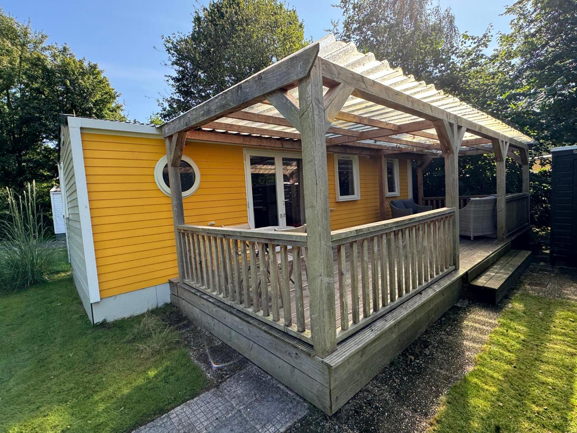 Ruime 5-Persoons Chalet Aan Het Bergumermeer Suameer 外观 照片
